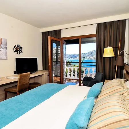 Green Beach Resort-3